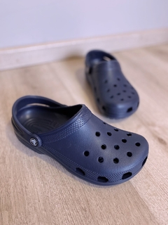 CROC CLASSIC NAVY en internet