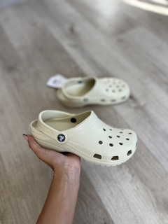 CROC CLASSIC BONE - comprar online