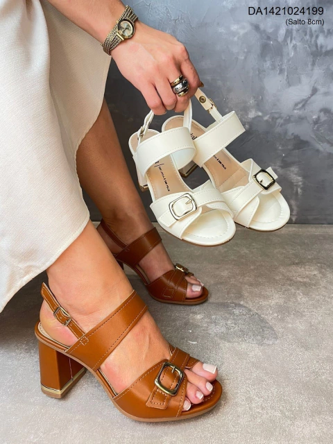 SANDÁLIA DAKOTA DE SALTO BLOCO MINIMALISTA E MODERNO Y8301