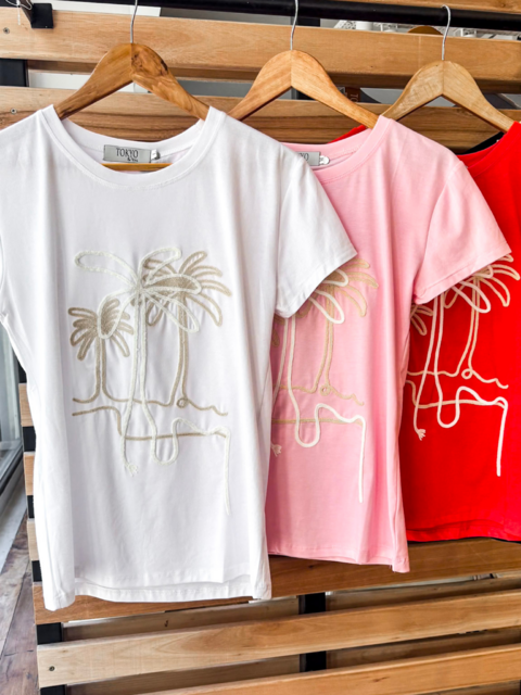 REMERA MC ER BORDADA PALMERAS (010861)