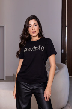 Camiseta "Gratidão", Preta - Lucinha Correia