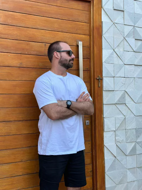 CAMISETA MASCULINA - BRANCA