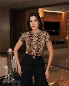 Camiseta Animal Print - Gola Redonda - Lucinha Correia