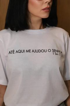 Camiseta "Até aqui me ajudou o Senhor", Feminina Branca - comprar online
