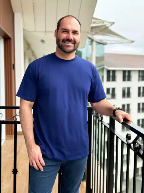 Camiseta Masculina - Azul Safira