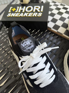 Vans VR3 - Preto Branco