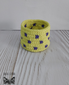 Canasto amarillo y violeta de tul (1153) en internet