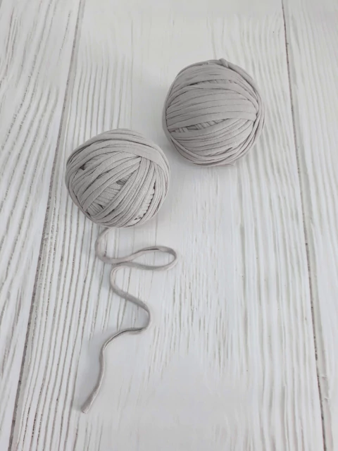 Trapillo ovillado * gris plata (699)