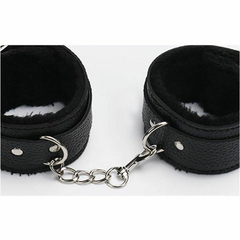 KIT BDSM BLACK 7 PIEZAS en internet