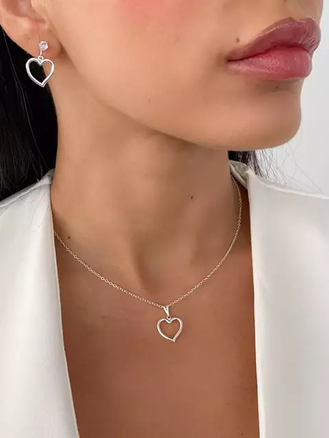 CONJUNTO COLAR + BRINCO CORAÇÃO BRILHANTE - FOLHEADO A PRATA 925