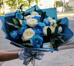 Buquê Misto azul e branco na internet