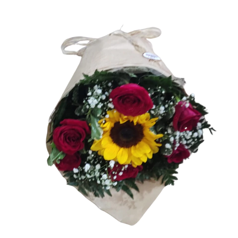 Buque de rosas vermelhas e girassol