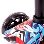 Monopatín Rainbow Wind 4 Ruedas Con Protecciones Multicolor