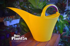 Regadera con pico - Don Plantín