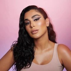 **PRE-ORDEN**Rose Quartz Eyeshadow Palette • Huda Beauty - Beauty Glam by Kar