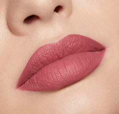 **PRE-ORDEN ** KYLIE COSMETICS -POSIE K VELVET LIP en internet
