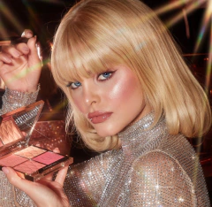 Imagen de **PRE ORDEN **Charlotte Tilbury • Pillow Talk Beautifying Face Palette
