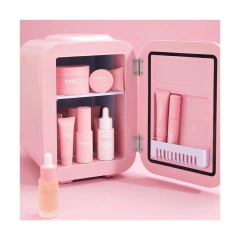 **PRE-ORDEN**KYLIE SKIN MINI FRIDGE - Beauty Glam by Kar