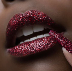 **PRE ORDEN**Stay Golden Cosmetics - Glitter Lip Kit✨ - comprar en línea