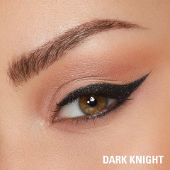 **PRE ORDEN** KYLIE BATMAN MINI EYELINER SET - tienda en línea