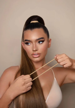 ** PRE ORDEN** Útiles Beauty- THE HAIRTIE" BLONDE - tienda en línea