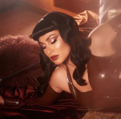 **PRE ORDEN** Naughty Nude Eyeshadow Paletteo- HUDA BEAUTY - Beauty Glam by Kar