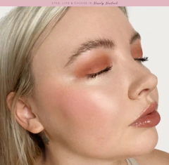 **PRE ORDEN** RARE BEAUTY- STAY VULNERABLE MELTING CREAM BLUSH - comprar en línea