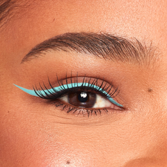 STASSIE X KYLIE LIQUID EYELINER PEN BLUE EYED BABE - tienda en línea