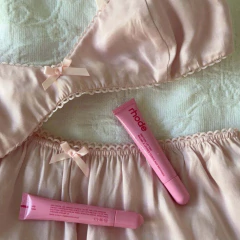 Rhode - Peptide Lip Tint Nourishing Glaze - Jelly Bean **PRE ORDEN** en internet