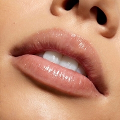 **PRE ORDEN** Kylie Cosmétics- SUPPLE KISS LIP GLAZE en internet