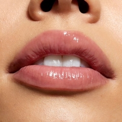 **PRE ORDEN** Kylie Cosmétics- SUPPLE KISS LIP GLAZE - tienda en línea