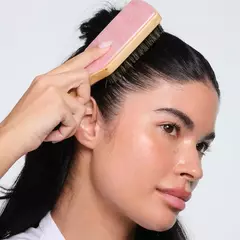 **PRE ORDEN** Emi Jay - Mini Boar Bristle Hair Brush in Pink Sugar - tienda en línea
