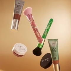 **PRE-ORDEN** IT Brushes For Ulta x Wicked Blush & Foundation Brush Duo - 2pc