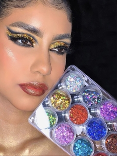 **PRE ORDEN** Stay Golden Cosmetics -Glitter Chunks - comprar en línea
