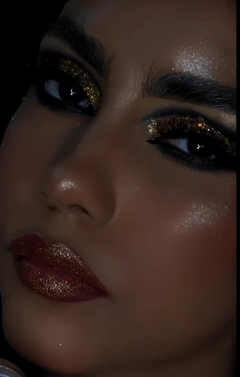 **PRE ORDEN** Stay Golden Cosmetics -Glitter Chunks