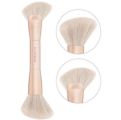 **PRE ORDEN** PATRICK TA -Precision Dual Ended Sculpting Brush