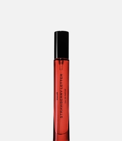 **PRE ORDEN** PHULR - Strawberry Letter - comprar en línea