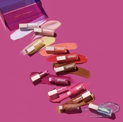 Fenty Beauty by Rihanna - The Gloss Bomb Vault Full-Size Universal Lip Luminizer 10-Piece Set Edicion Limitada - Beauty Glam by Kar