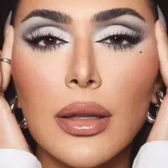 Imagen de **PRE ORDEN** HUDA BEAUTY- Creamy Obsessions Eyeshadow Palette
