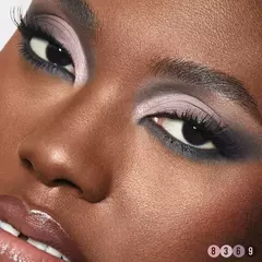 **PRE ORDEN** HUDA BEAUTY- Creamy Obsessions Eyeshadow Palette - comprar en línea