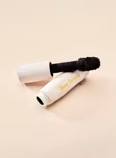 ** PRE ORDEN*Rare Beauty-Pawfect Strokes Mascara Dog Toy - Beauty Glam by Kar