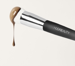**PRE ORDEN** HUDA BEAUTY- New Easy Blur Base Brush en internet
