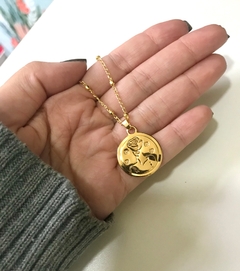 Colar Dourado Floresça - comprar online