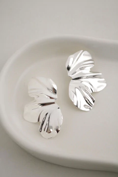 Brinco Meia Flor Grande Prata - Estrelar Acessórios