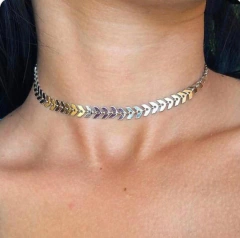 choker escamas banhada