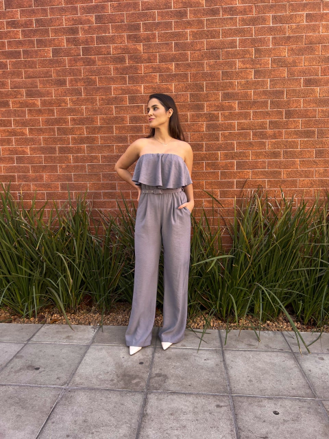 MACACÃO ALFAIATARIA TOMARA QUE CAIA CRISTINA