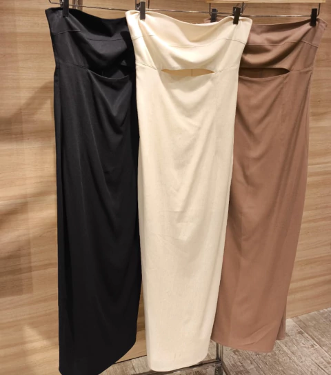 VESTIDO MÍDI TOMARA QUE CAIA VISCOLINHO BULLOCK
