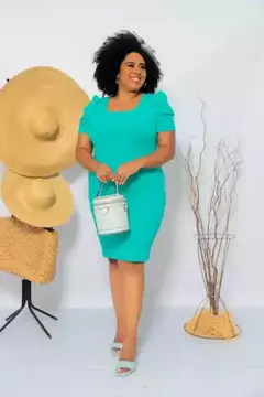 Vestido Canelado Plus Size Manga Princesa na internet