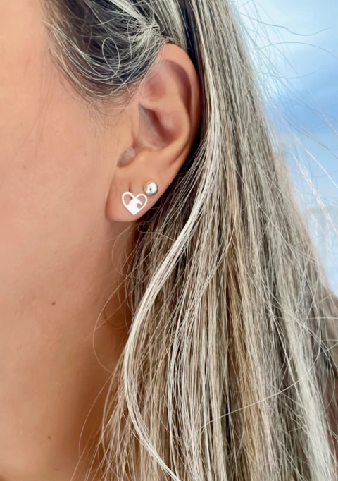 Brinco onda coração