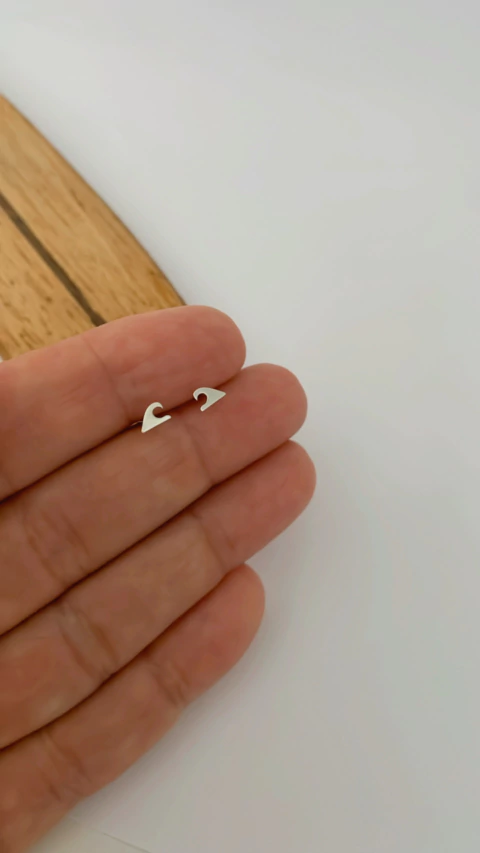 Brinco onda segundo furo . - comprar online